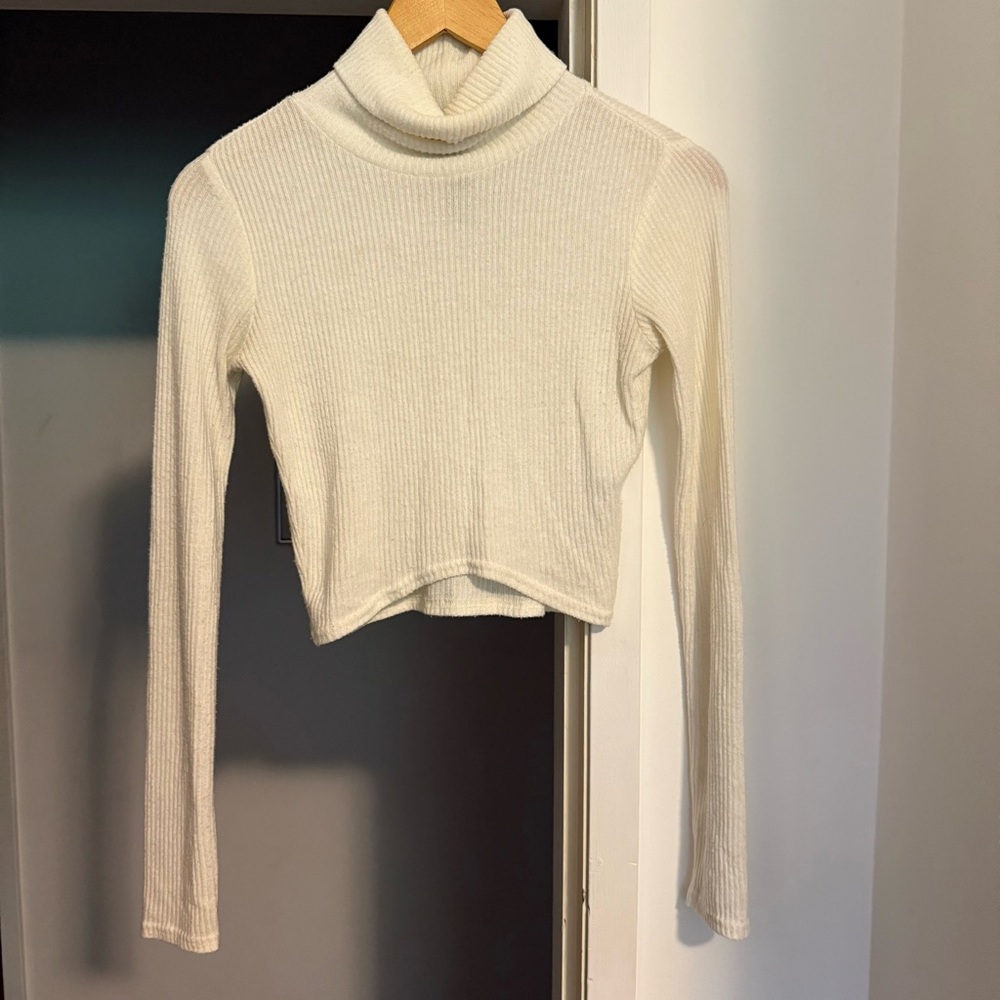 Design Lab Lord & Taylor Cream Ribbed Cropped top